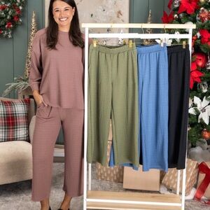 Wide Leg Ribbed Knit Pants - Pink